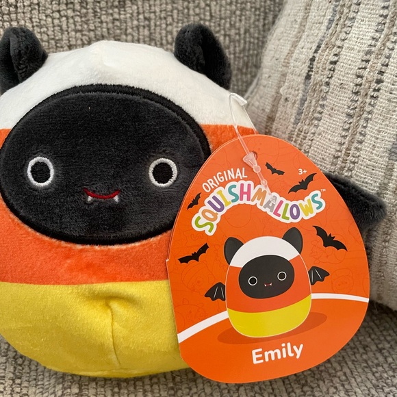 Squishmallows Toys Emily The Bat Halloween Candy Corn 45